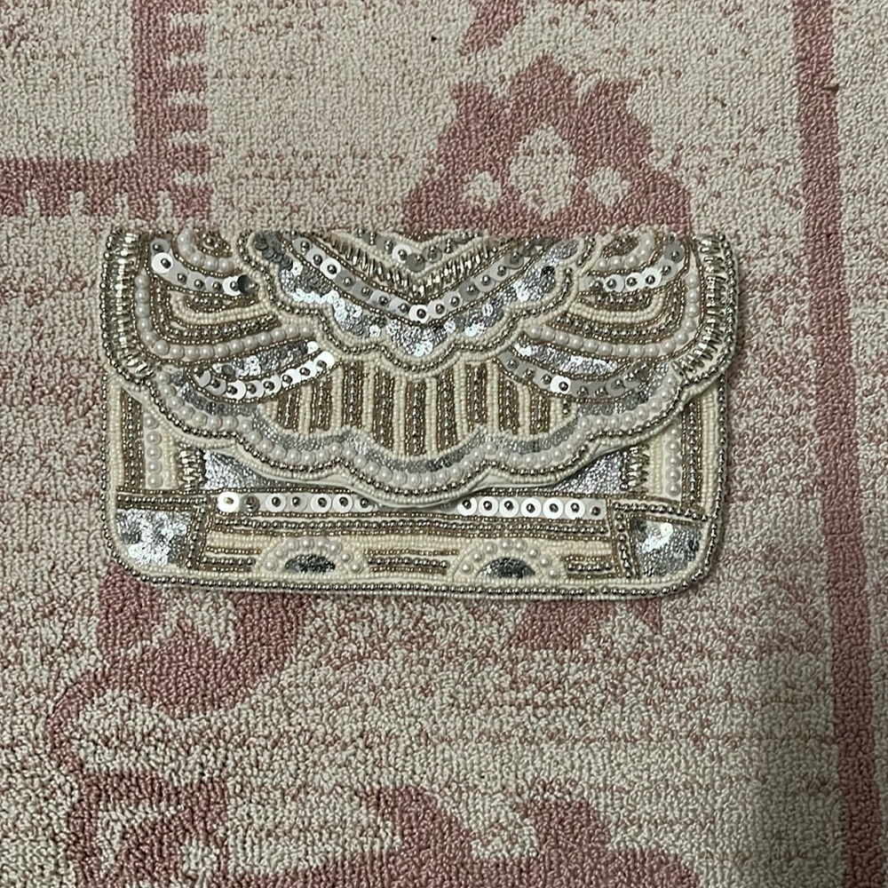 Beaded bridal clutch with gold chain